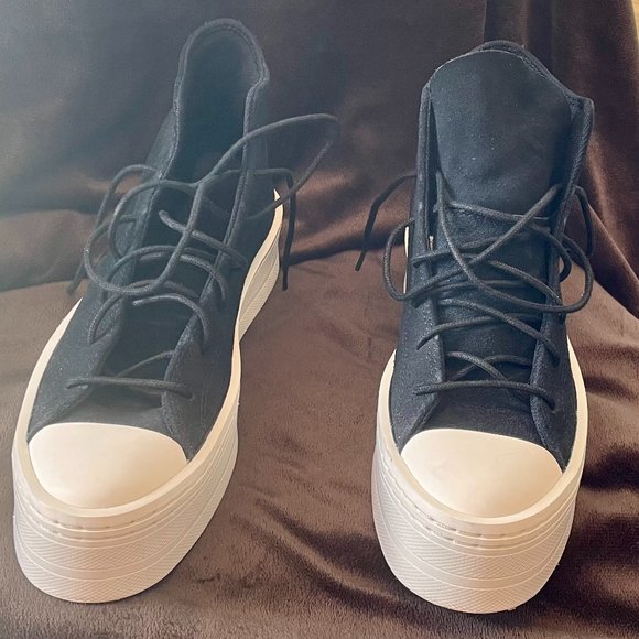 Converse Chuck Taylor All Star Modern Lift Mono Platform Hi sneakers in black - Picture 3 of 8